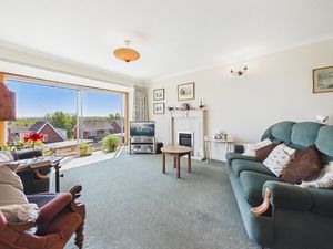 Lounge- click for photo gallery